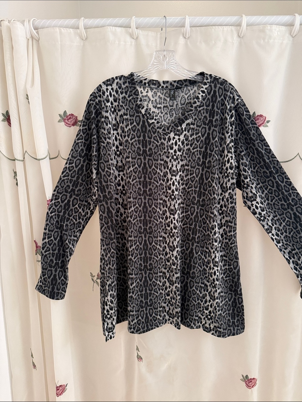 Leopard Print V-Neck Soft Knit Tunic